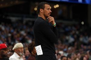 火箭35次罚球 绿军仅7次 马祖拉：我们得摸清对手的习惯避免犯规