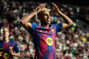 21世纪五大联赛19岁前攻入17粒联赛进球，亚马尔此数据仅次姆巴佩