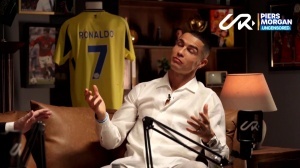 剪辑大师！摩根预告把C罗说“不想谦虚”放梅西话题后，实际谈车